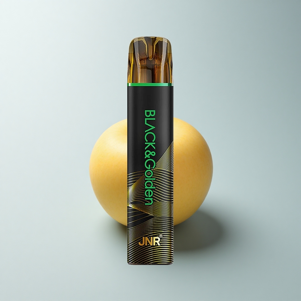 JNR Black&Golden 600+200 Puffs Pomme Acidulée Dorée 2% 550mAh 2ml